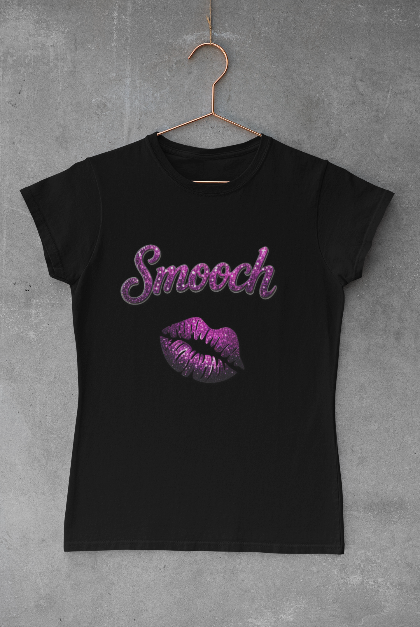 Women's T-shirt - Smooch pattern